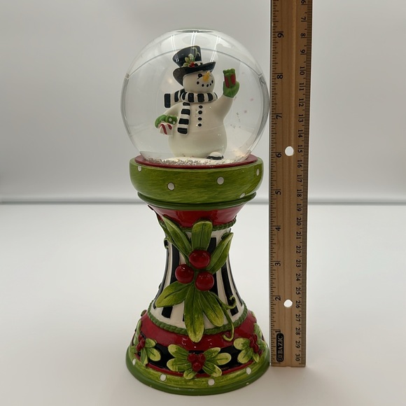 Fitz and Floyd Frosty's Frolic Musical Snowglobe - Picture 16 of 17